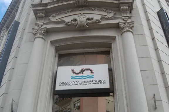 Carreras 2027: Bromatología inscribe a mayores de 25 años sin secundario completo