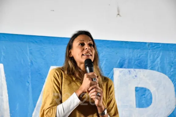 Lorena Arrozogaray pidió "un peronismo con propuestas" y cuestionó el impacto económico del modelo de Milei