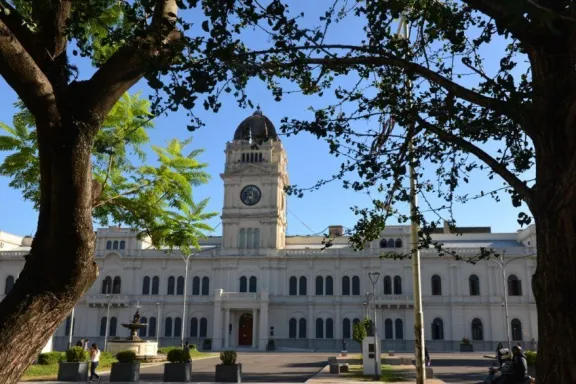 Provincia: un jubilado demandó al Gobierno y a la Caja de Jubilaciones por sumas no remunerativas aplicada a los haberes