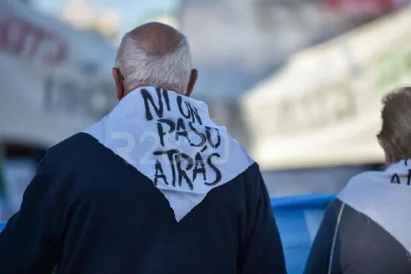 Piden 20 años de prisión para dos exgendarmes por secuestros y tormentos en la dictadura