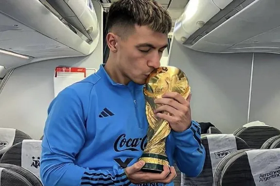 El entrerriano Lisandro Licha Martínez usará la número 6 en el mundial