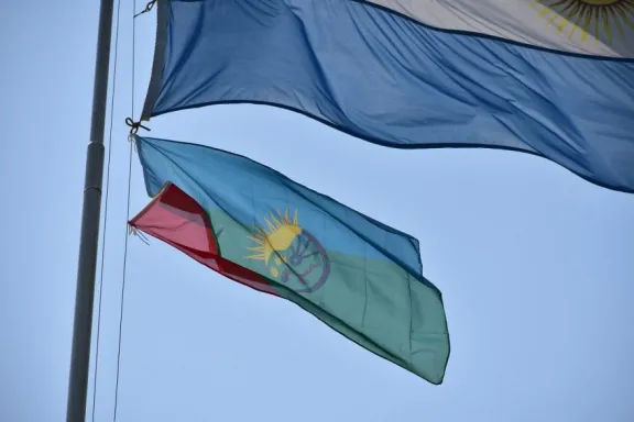Aldea San Antonio conmemora el Día de la Bandera con un acto en la plaza San Martín