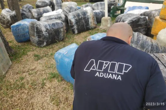 Contrabando de neumáticos: imputaron a exjefe policial e involucran a expiloto de TC