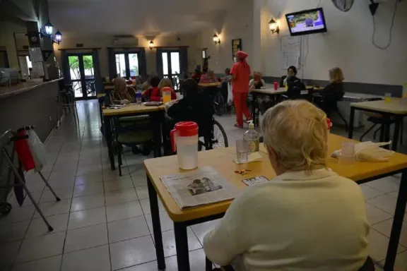 Tras la asunción de Galli, apuran las habilitaciones a residencias geriátricas