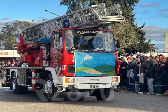 Convocan a participar del tradicional desfile del 9 de Julio