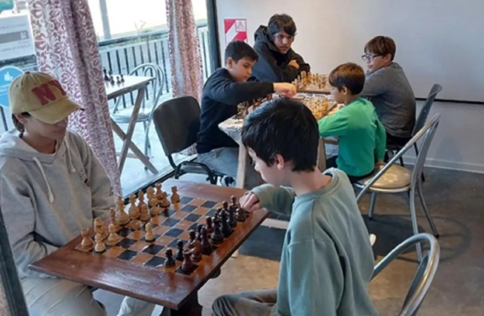 Con éxito se siguen disputando los torneos locales en la ciudad. 