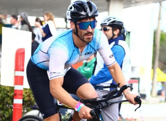 Ironman de Florianópolis: Gonzalo Acosta fue el mejor de los diez atletas locales