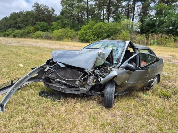 El conductor que chocó una columna en el acceso sur estaba alcoholizado