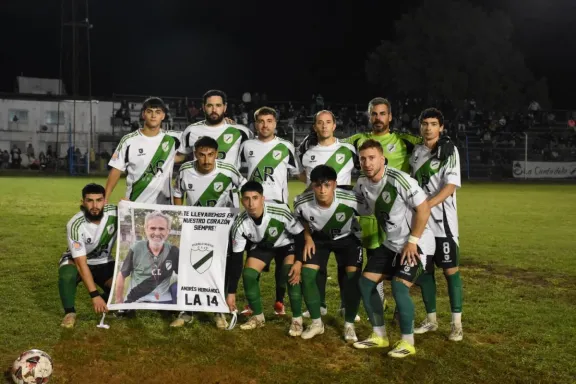 Juventud Urdinarrain y Central Larroque festejaron en la Primera