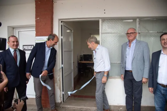 Gilbert ya tiene su primera oficina del Registro Civil que inauguró Frigerio