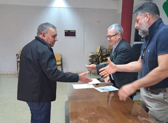 Pescadores artesanales de Gualeguaychú recibieron sus carnets habilitantes