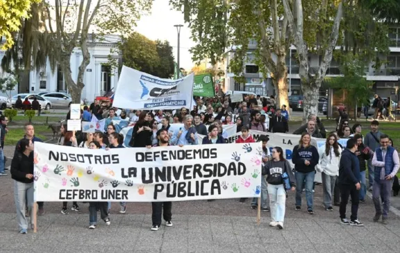Marcha Federal: contundente respaldo de Gualeguaychú a la universidad pública