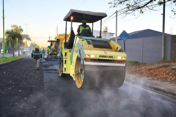 Davico anunció que "en 15 días terminan el boulevard Jurado y comienzan las 150 cuadras
