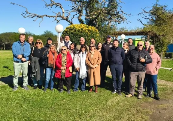 Los turistas que se alojen en Pueblo Belgrano accederán a descuentos para las termas