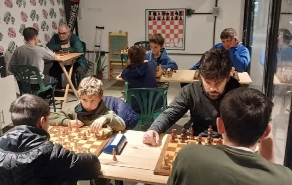 Conocé los resultados del Torneo Amateur y la nueva cita de ajedrez en la Academia