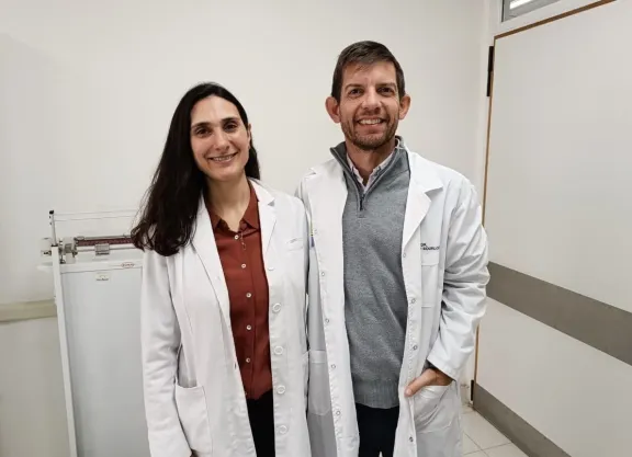 Virginia y "Nacho": los guardianes invisibles que combaten las infecciones en el Centenario