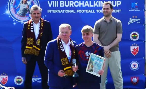 Un juvenil de Urdinarrain fue elegido mejor arquero en un torneo internacional en Rusia