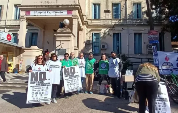 Multisectorial Gualeguaychú: protesta frente al Centenario contra la reforma previsional