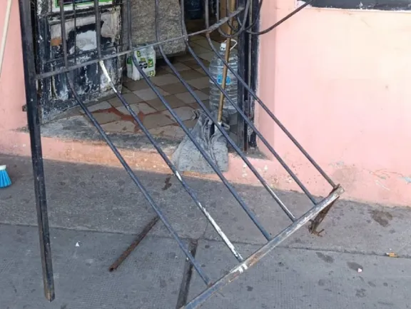 Robaron una despensa en el barrio Vicoer La Rioja: se llevaron dinero y cigarrillos