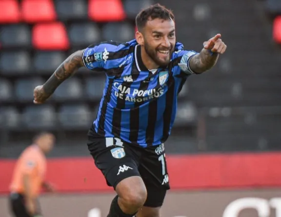 Con aporte de Renzo Tesuri, Atlético Tucumán goleó y avanzó en la Copa Argentina