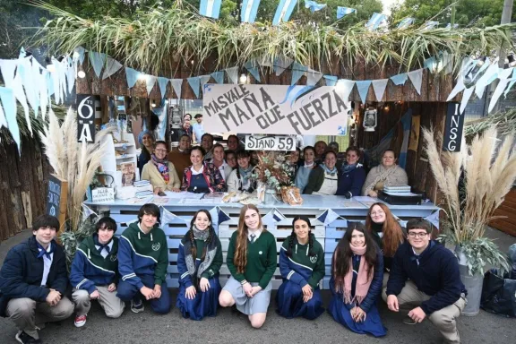 La mejor empanada 2026 fue la del stand "Más vale maña que fuerza" del Instituto Guadalupe