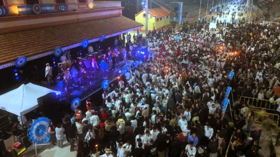 La fiesta que aprendió a volverse tradición: 25 años después la ciudad se hace patria