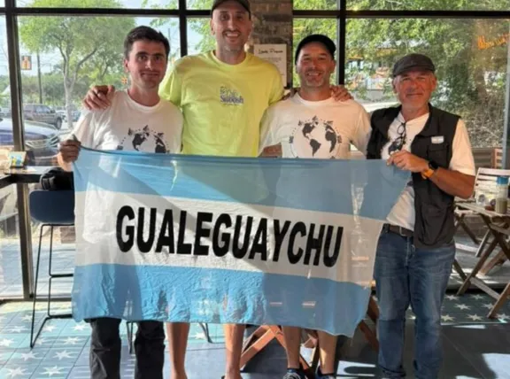 Al mundial en bicicleta: Los gualeguaychuenses se cruzaron con Ginóbili y se acercan al final de la travesía