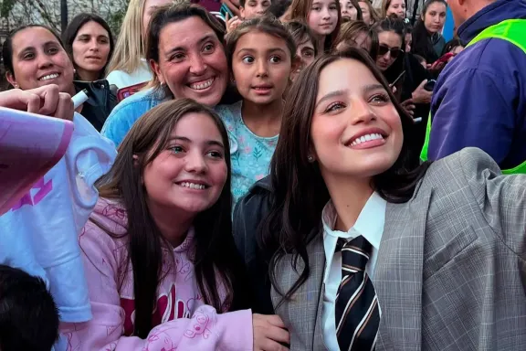 Emilia Mernes fue declarada Ciudadana Ilustre en Nogoyá y emocionó con su mensaje a los seguidores