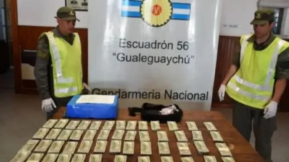 Confirmaron el procesamiento de dos hombres detenidos en Ceibas con 500.000 dólares sin registrar