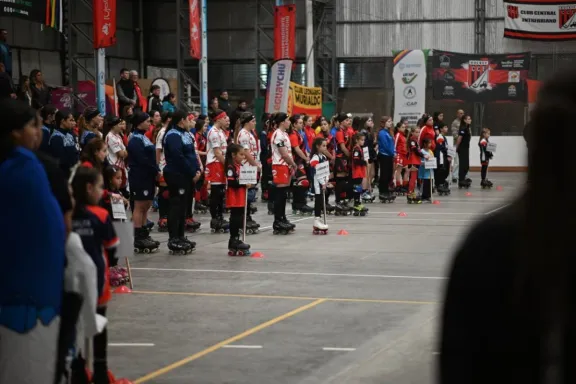 Comienza el Campeonato Argentino Juvenil Femenino de Hockey sobre Patines