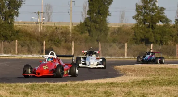 Luego de casi dos años de ausencia, regresa al autódromo la Fórmula 3 Entrerriana