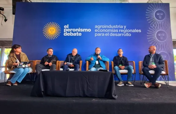 Bahillo disertó en "El Peronismo Debate"y pidió generar "una propuesta sólida para el futuro"