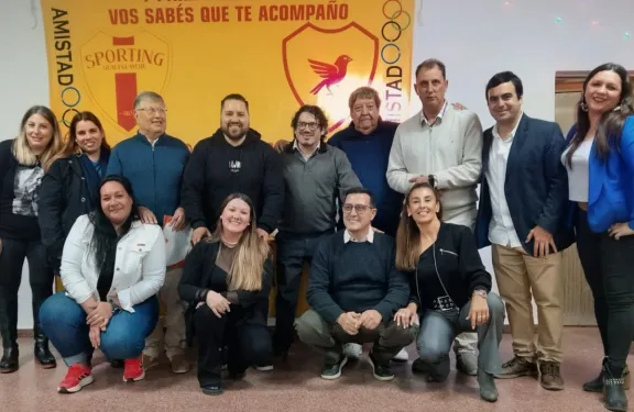 Sporting celebró sus 69 años con una emotiva cena y reconocimientos a referentes de su historia