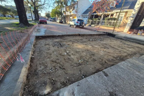 Habrá tres cortes de calles por bacheos en el centro y la costanera