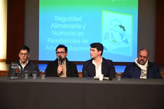 Un centenar de cuidadores se capacitaron en alimentación saludable para personas mayores