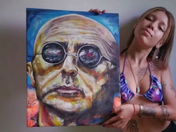 Agustina Lescano expone sus obras en el Antiguo Mercado