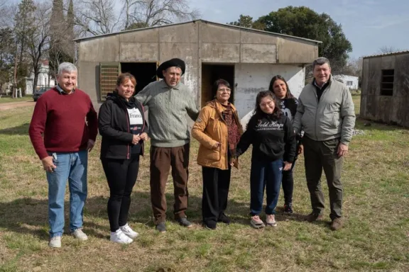 Un oferente terminará cuatro viviendas en Faustino Parera