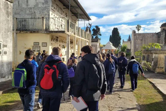 Se digitalizó el sistema de turnos para visitas guiadas escolares al Cementerio Norte