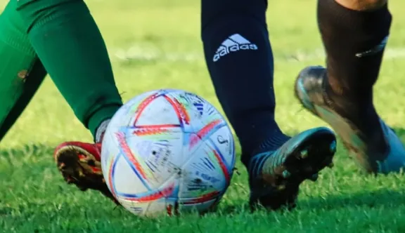 Defensores le restó los primeros puntos a Juventud Unida: igualaron sin goles