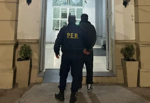 Detuvieron a un hombre tras un violento episodio contra su expareja