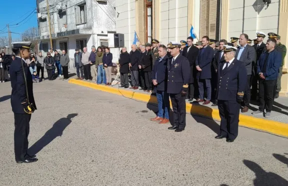 Prefectura conmemoró su día en Gualeguaychú y destacó los avances en salud, modernización y reconocimiento al personal