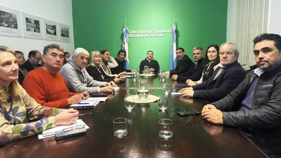 Gremios docentes rechazaron la nueva propuesta salarial a pesar de los aumentos
