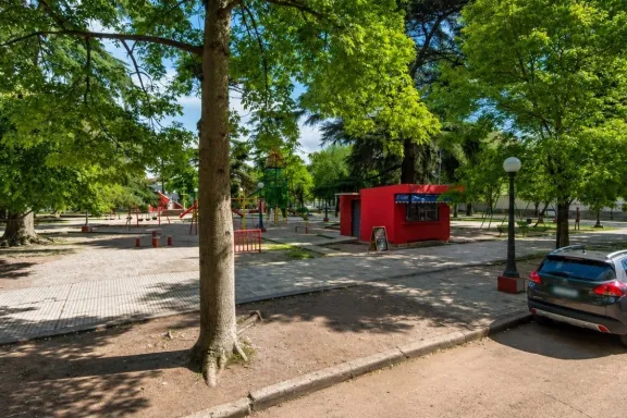 Abren la concesión del kiosco de Plaza Urquiza