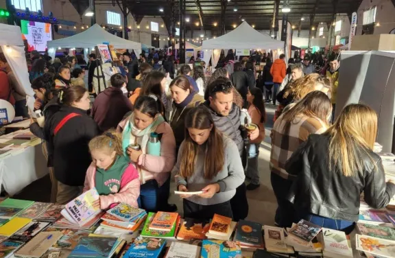 Gualeguaychú se prepara para una nueva fiesta de la palabra: más de 60 editoriales llegarán a la Feria del Libro