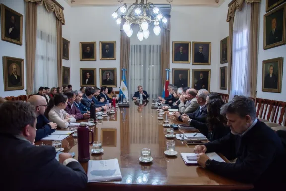 Frigerio repasó la marcha de la administración con su gabinete