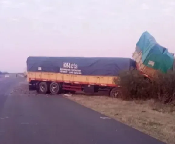 Rosario del Tala: dos camiones chocaron de frente en la Ruta Provincial 6