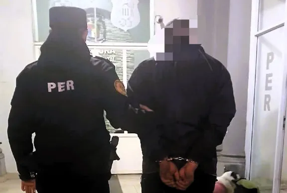 Una mujer activó el botón antipánico contra un agresor