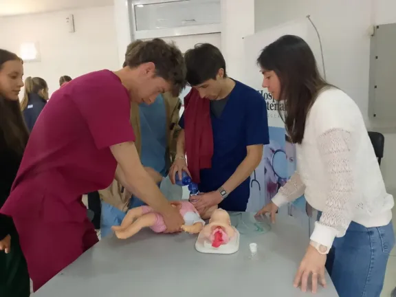 Capacitan a profesionales sobre la respuesta ante un Paro Cardiorrespiratorio